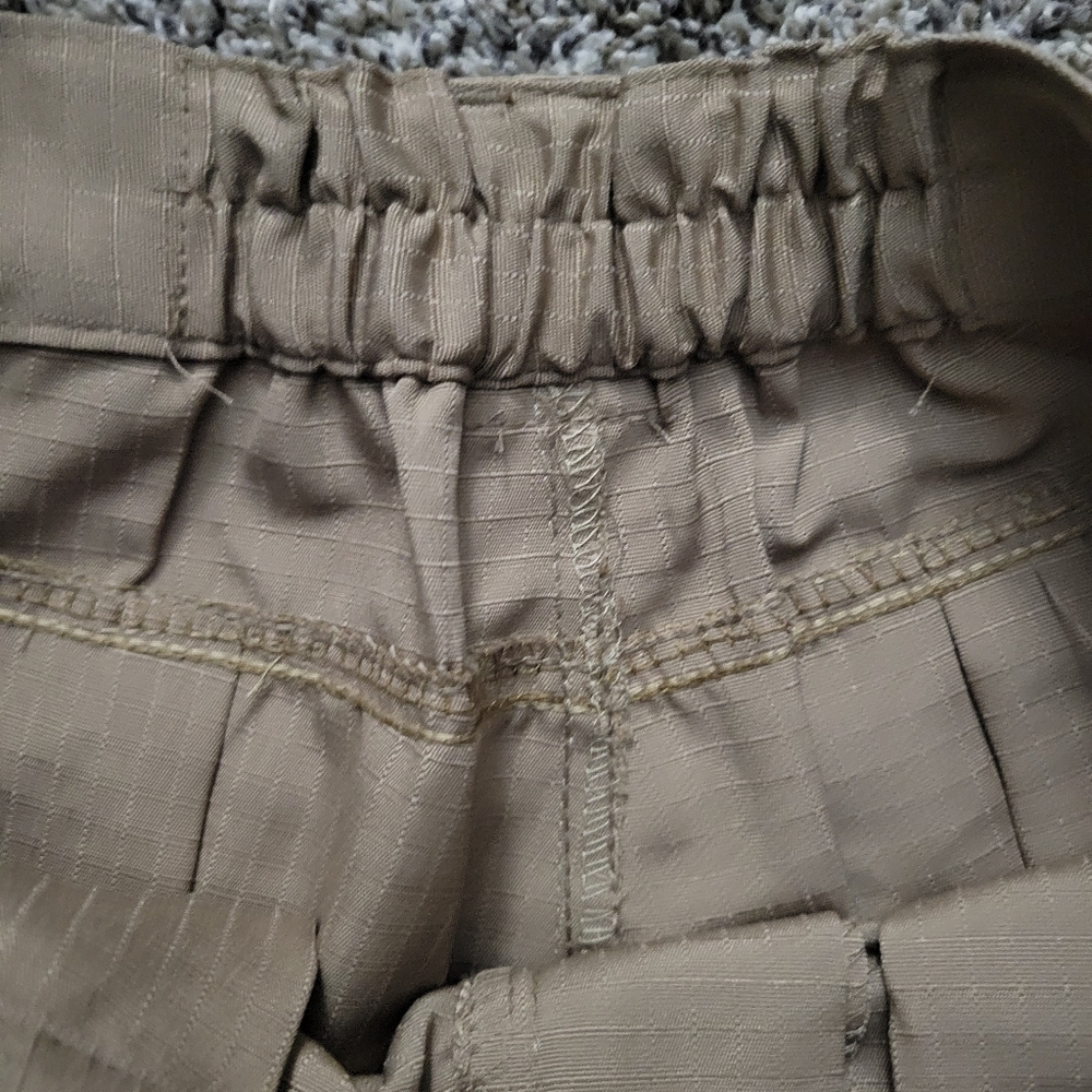 Men Shorts - Picture 3 of 8